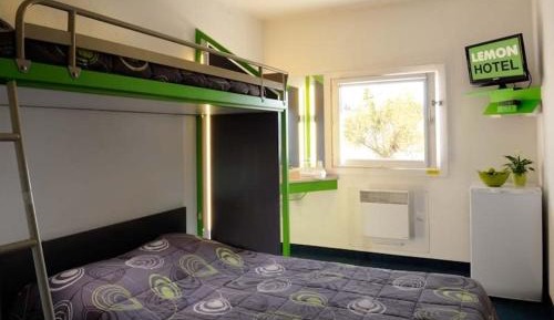 Triple Room with Shared Bathroom