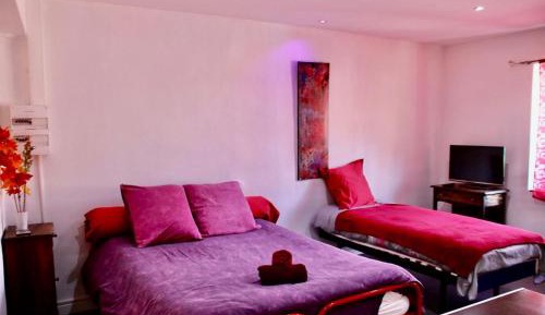 Triple Room with Shared Bathroom