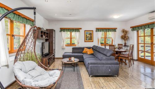 Three-Bedroom Vacation Home 