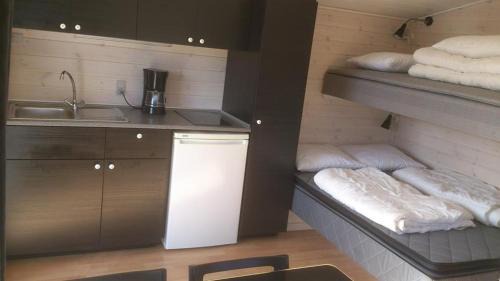 Cottage with Shared Bathroom