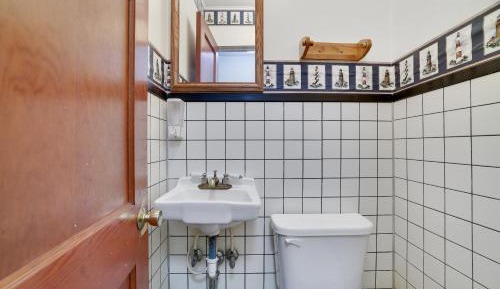 Quadruple Room with Shared Bathroom