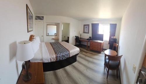 Queen Room - Non-Smoking