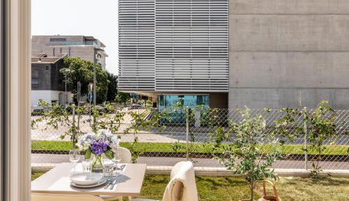 One-Bedroom Apartment with Garden