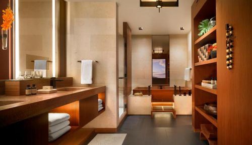 Ohana Partial Ocean View Suite king bed