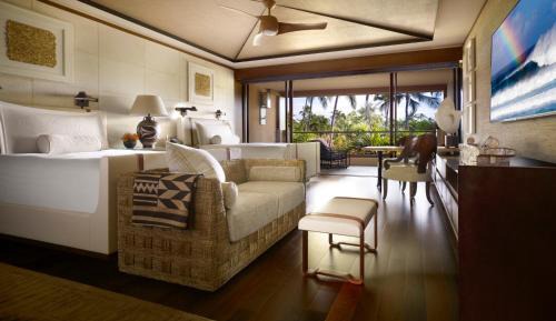 Partial Ocean View Room with Two Double Beds