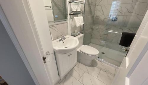 Deluxe Double Room with Shower