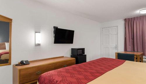 Standard King Room with Sofa Bed - Smoking