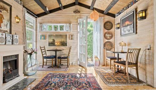 Three-Bedroom Vacation Home 