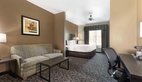 King Suite with Sofa Bed