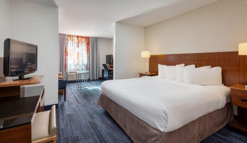 King Suite with Sofa Bed