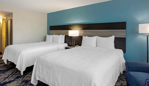 Queen Room with Two Queen Beds - Non-Smoking