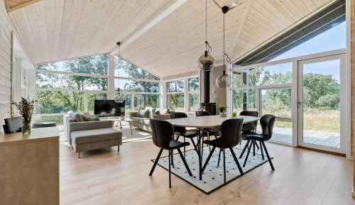 Three-Bedroom Vacation Home 