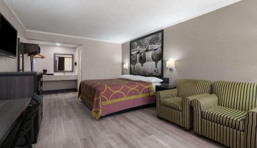 King Room - Non-Smoking