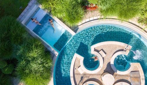 Room Studio - Spa and Pool Access Included 