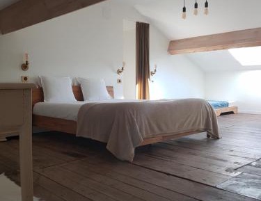 Deluxe Family Suite