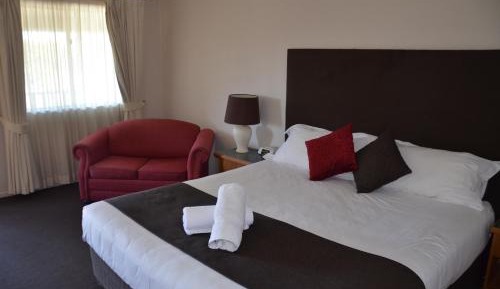 Executive King Suite with Spa Bath