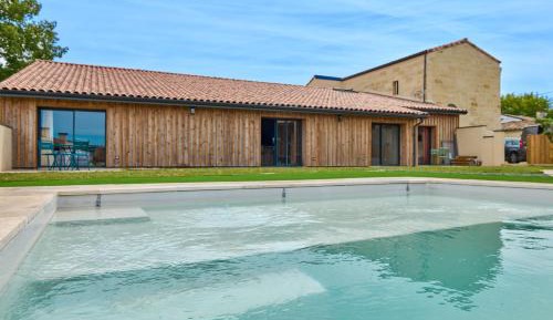 Three-Bedroom Holiday Home 