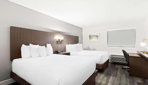 Queen Room with Two Queen Beds - Non-Smoking
