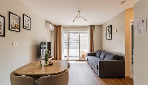 One-Bedroom Apartment