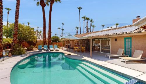 Four bedroom holiday home 