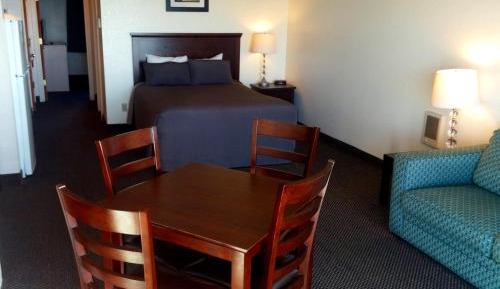 Family Suite with Ocean View - Non-Pet