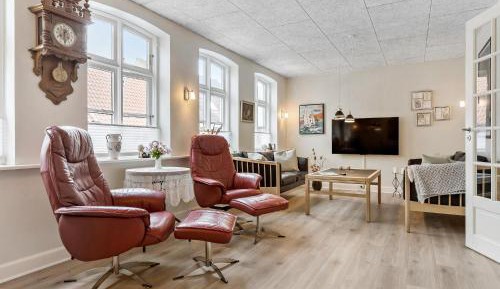 Three-Bedroom Vacation Home 