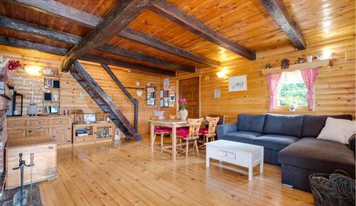 Three-Bedroom Vacation Home 