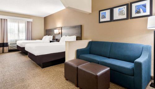 Queen Suite with Two Queen Beds