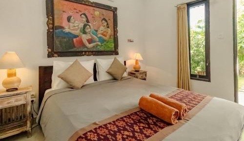 Desa Room with Shared Bathroom