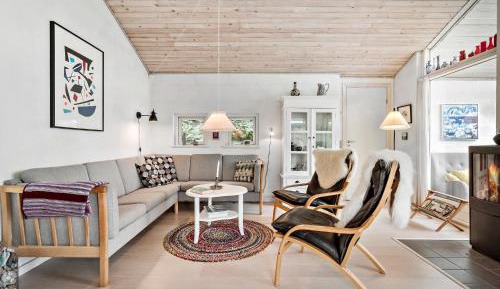 Three-Bedroom Vacation Home 