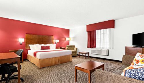 King Suite with Sofa Bed - Non-Smoking