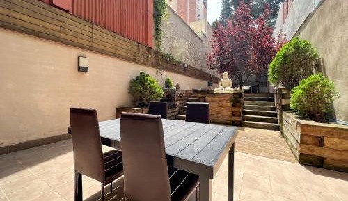 One-Bedroom Apartment with Garden
