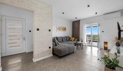 Four-Bedroom Vacation Home