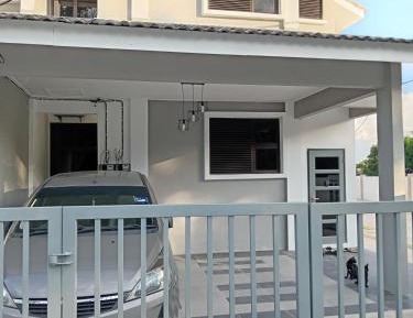 Four-Bedroom Holiday Home