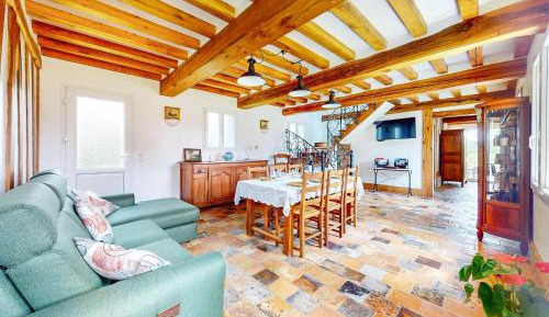 Three-Bedroom Vacation Home 