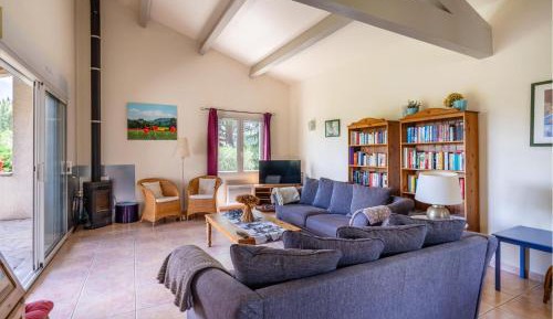 Three-Bedroom Vacation Home 