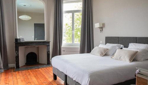 King Room with Pool View