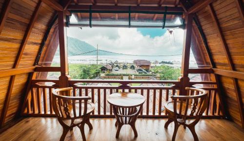 Panorama - Family Room