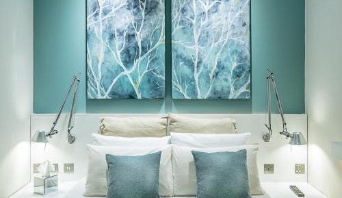 Double Room with Street View