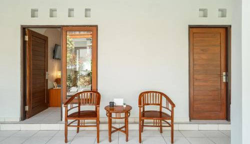 Superior Room with Pool View