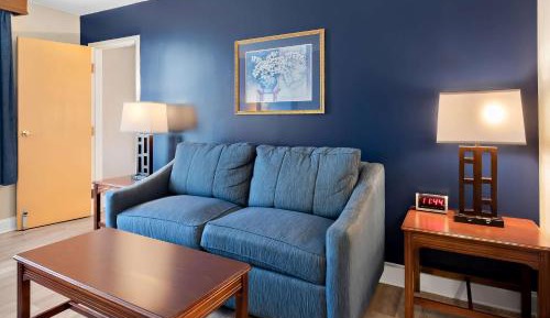 Queen Suite with Two Queen Beds