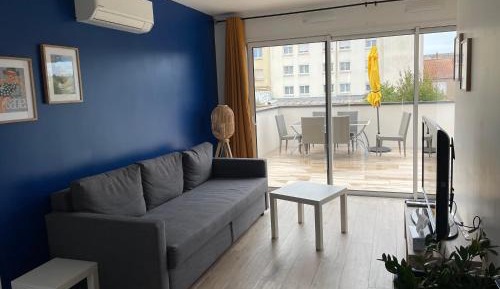  Two-Bedroom Apartment with Terrace and Air Condition