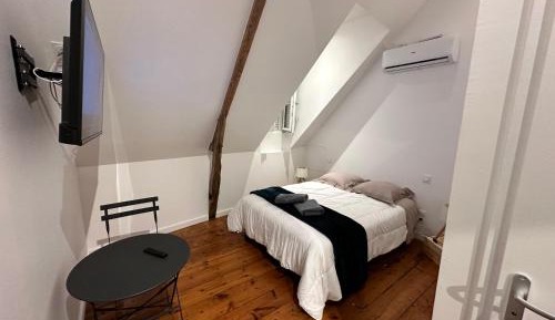 Double Room with Private Bathroom