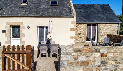 Cottage with Garden View