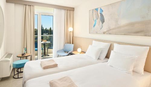 Connecting Room with Balcony