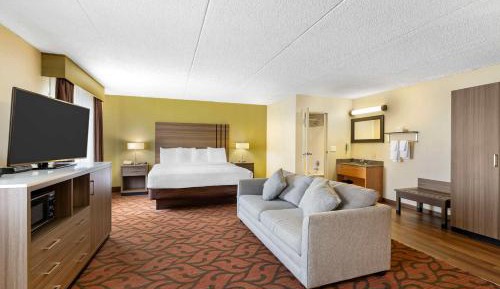 Large King Room - Non-Smoking