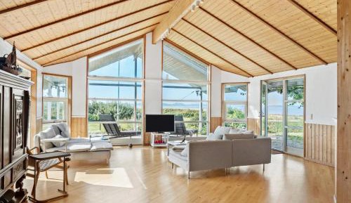 Four-Bedroom Vacation Home