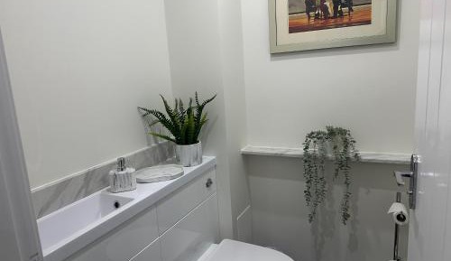 Deluxe Two-Bedroom Apartment with Garden View