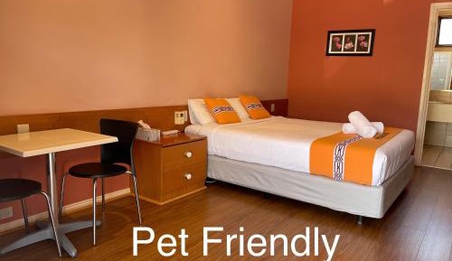 Standard Queen Room - Pet Friendly