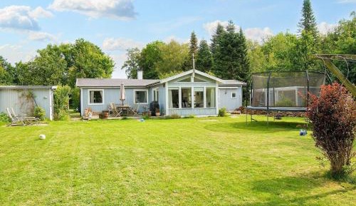 Three-Bedroom Vacation Home 